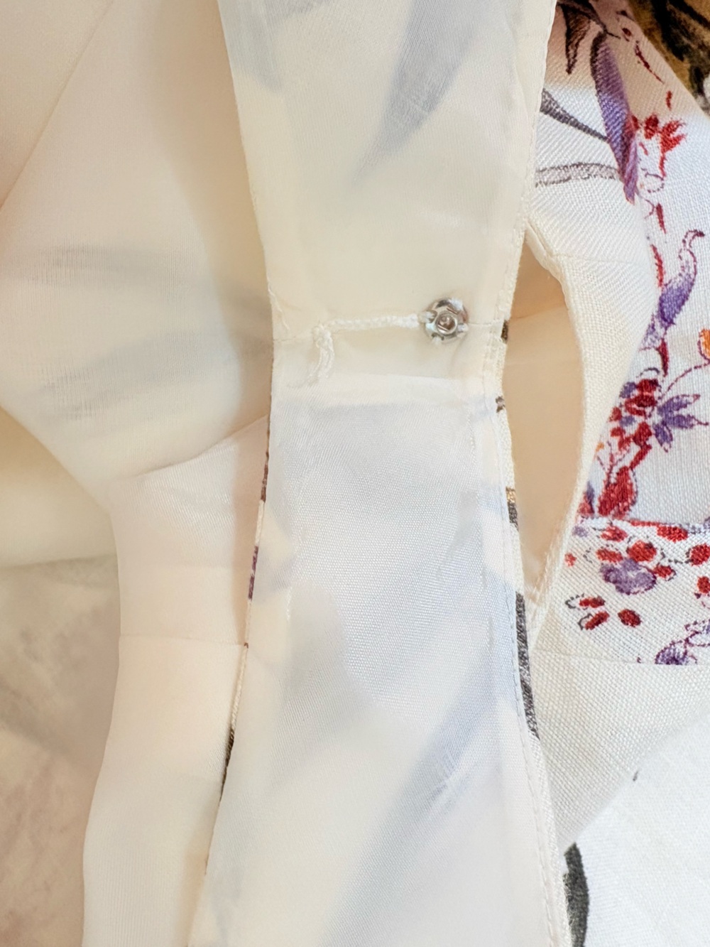 Jones New York Linen V-Neck Maxi Dress in Cream with Floral Accents - Picture 10 of 10